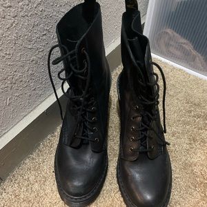 Dr. Martens Kendra boot size 9